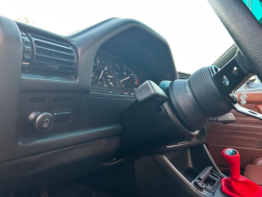 Used BMW 325e 2 door 325e 5-Spd 1984 | Rubber Bros Auto World. Brooklyn, New York Used BMW 325e 2 door 325e 5-Spd 1984 | Rubber Bros Auto World. Brooklyn, New York