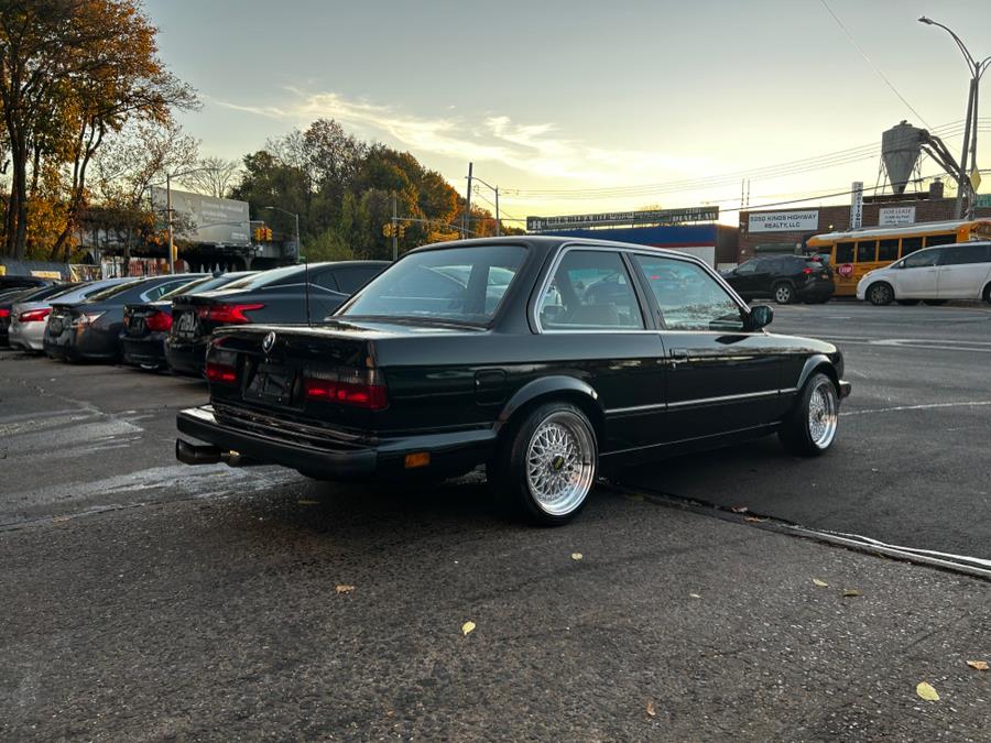 Used BMW 325e 2 door 325e 5-Spd 1984 | Rubber Bros Auto World. Brooklyn, New York Used BMW 325e 2 door 325e 5-Spd 1984 | Rubber Bros Auto World. Brooklyn, New York