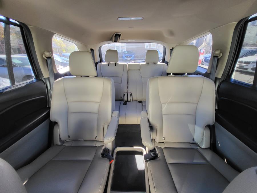 Used Honda Pilot Touring 7-Passenger AWD 2020 | Champion Auto Sales. Newark, New Jersey