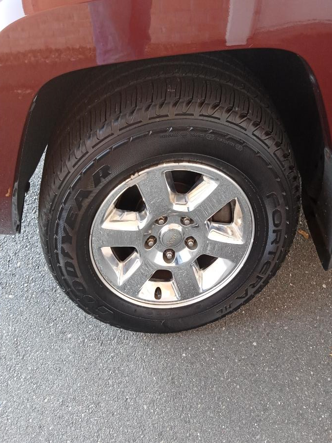 2007 Jeep Commander 4WD 4dr Limited, available for sale in New Britain, Connecticut | Supreme Automotive. New Britain, Connecticut 2007 Jeep Commander 4WD 4dr Limited, available for sale in New Britain, Connecticut | Supreme Automotive. New Britain, Connecticut