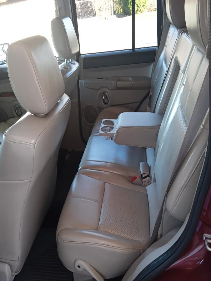 2007 Jeep Commander 4WD 4dr Limited, available for sale in New Britain, Connecticut | Supreme Automotive. New Britain, Connecticut 2007 Jeep Commander 4WD 4dr Limited, available for sale in New Britain, Connecticut | Supreme Automotive. New Britain, Connecticut