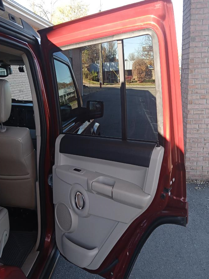 2007 Jeep Commander 4WD 4dr Limited, available for sale in New Britain, Connecticut | Supreme Automotive. New Britain, Connecticut 2007 Jeep Commander 4WD 4dr Limited, available for sale in New Britain, Connecticut | Supreme Automotive. New Britain, Connecticut