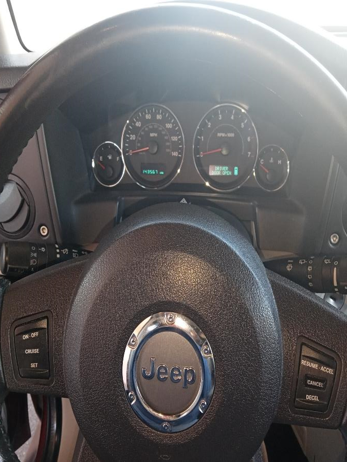 2007 Jeep Commander 4WD 4dr Limited, available for sale in New Britain, Connecticut | Supreme Automotive. New Britain, Connecticut 2007 Jeep Commander 4WD 4dr Limited, available for sale in New Britain, Connecticut | Supreme Automotive. New Britain, Connecticut