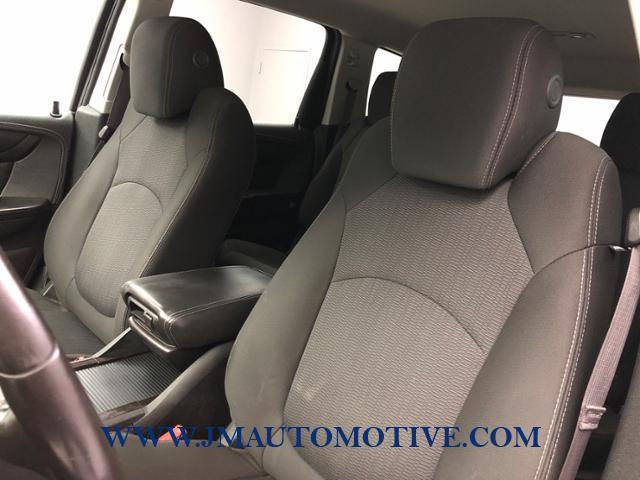 Used Chevrolet Traverse AWD 4dr LT w/1LT 2015 | J&M Automotive Sls&Svc LLC. Naugatuck, Connecticut Used Chevrolet Traverse AWD 4dr LT w/1LT 2015 | J&M Automotive Sls&Svc LLC. Naugatuck, Connecticut