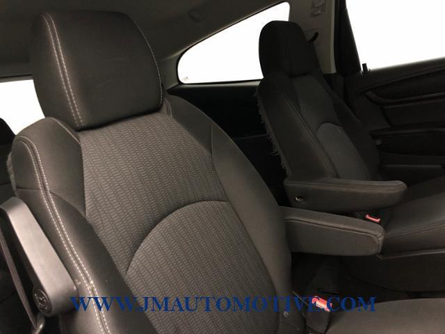 Used Chevrolet Traverse AWD 4dr LT w/1LT 2015 | J&M Automotive Sls&Svc LLC. Naugatuck, Connecticut Used Chevrolet Traverse AWD 4dr LT w/1LT 2015 | J&M Automotive Sls&Svc LLC. Naugatuck, Connecticut