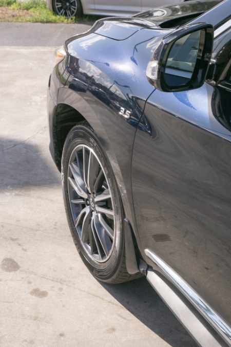 2017 Infiniti QX60 AWD, available for sale in Miami, Florida | 26 Motors Miami. Miami, Florida 2017 Infiniti QX60 AWD, available for sale in Miami, Florida | 26 Motors Miami. Miami, Florida