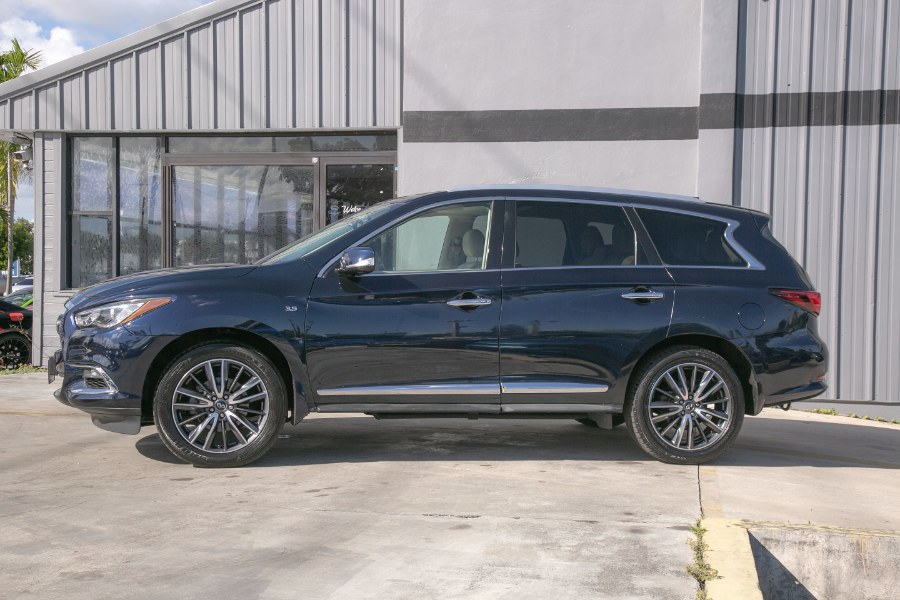 2017 Infiniti QX60 AWD, available for sale in Miami, Florida | 26 Motors Miami. Miami, Florida 2017 Infiniti QX60 AWD, available for sale in Miami, Florida | 26 Motors Miami. Miami, Florida