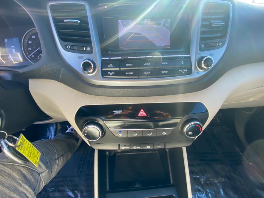 Used Hyundai Tucson SE FWD 2017 | VEB Auto Sales. Hartford, Connecticut Used Hyundai Tucson SE FWD 2017 | VEB Auto Sales. Hartford, Connecticut