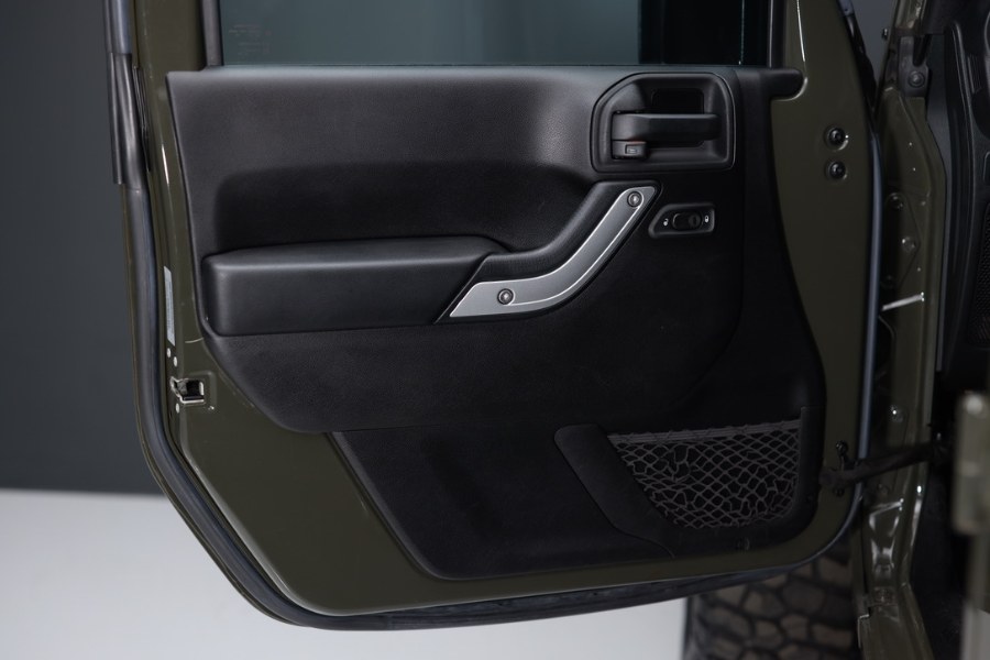 2015 Jeep Brute 4WD 4dr Rubicon, available for sale in North Salem, New York | Meccanic Shop North Inc. North Salem, New York 2015 Jeep Brute 4WD 4dr Rubicon, available for sale in North Salem, New York | Meccanic Shop North Inc. North Salem, New York