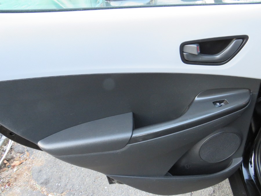 Used Hyundai Kona SE Auto 2021 | Road Masters II INC. Middle Village, New York Used Hyundai Kona SE Auto 2021 | Road Masters II INC. Middle Village, New York
