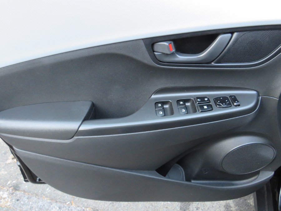 Used Hyundai Kona SE Auto 2021 | Road Masters II INC. Middle Village, New York Used Hyundai Kona SE Auto 2021 | Road Masters II INC. Middle Village, New York