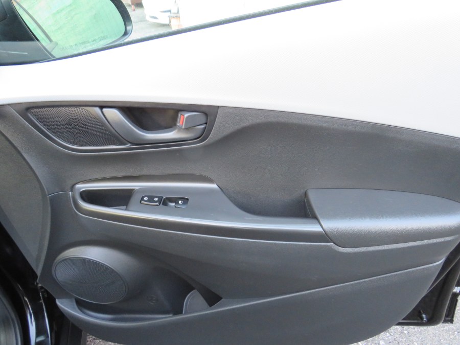 Used Hyundai Kona SE Auto 2021 | Road Masters II INC. Middle Village, New York Used Hyundai Kona SE Auto 2021 | Road Masters II INC. Middle Village, New York