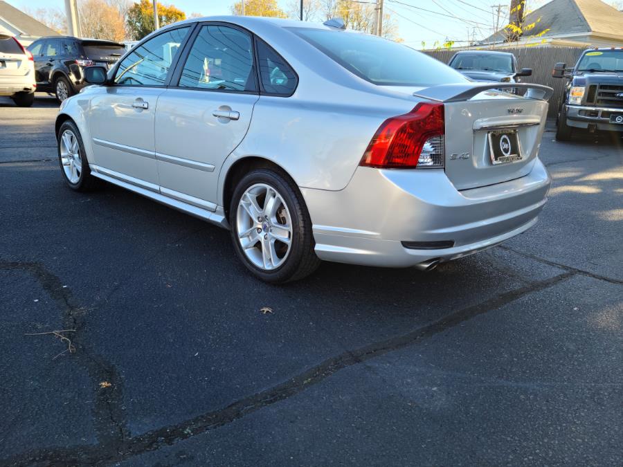 2008 Volvo S40 4dr Sdn 2.5T Auto FWD w/Snrf, available for sale in Milford, Connecticut | Chip's Auto Sales Inc. Milford, Connecticut 2008 Volvo S40 4dr Sdn 2.5T Auto FWD w/Snrf, available for sale in Milford, Connecticut | Chip's Auto Sales Inc. Milford, Connecticut