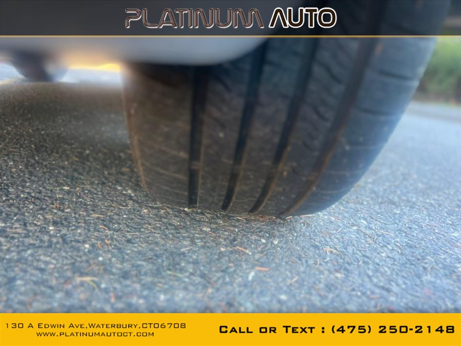2012 Volkswagen Touareg 4dr TDI Lux, available for sale in Waterbury, Connecticut | Platinum Auto Care. Waterbury, Connecticut 2012 Volkswagen Touareg 4dr TDI Lux, available for sale in Waterbury, Connecticut | Platinum Auto Care. Waterbury, Connecticut