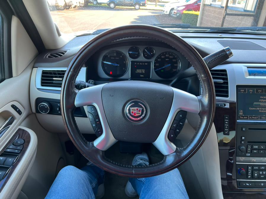 2007 Cadillac Escalade AWD 4dr, available for sale in East Windsor, Connecticut | Century Auto And Truck. East Windsor, Connecticut 2007 Cadillac Escalade AWD 4dr, available for sale in East Windsor, Connecticut | Century Auto And Truck. East Windsor, Connecticut