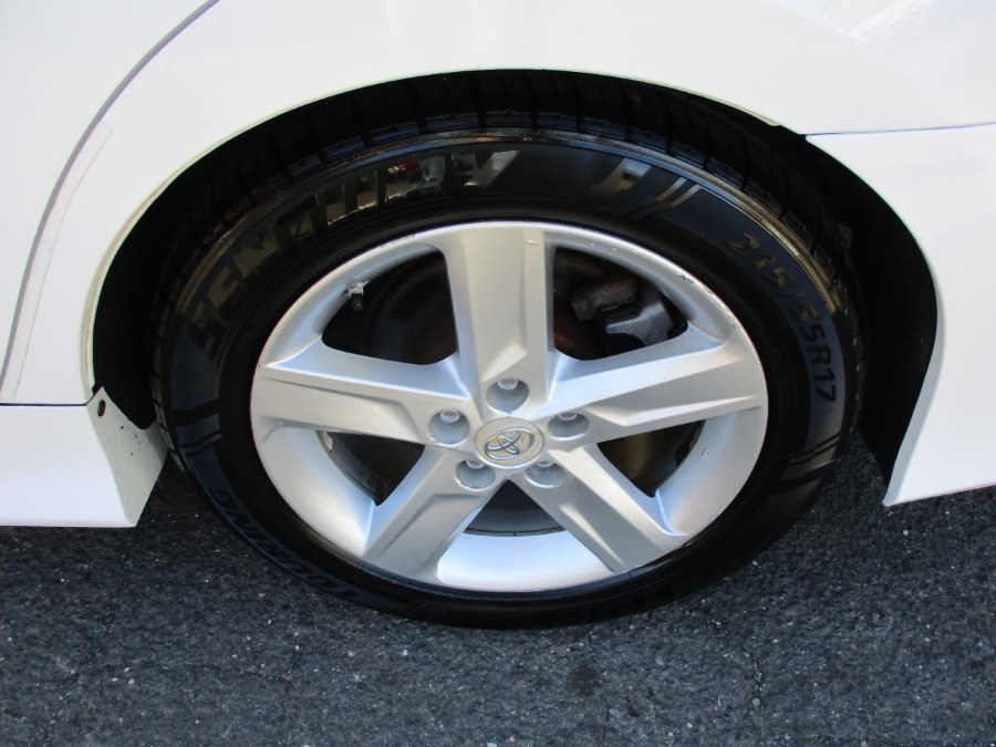 Used Toyota Camry SE 2013 | Cos Central Auto. Meriden, Connecticut Used Toyota Camry SE 2013 | Cos Central Auto. Meriden, Connecticut