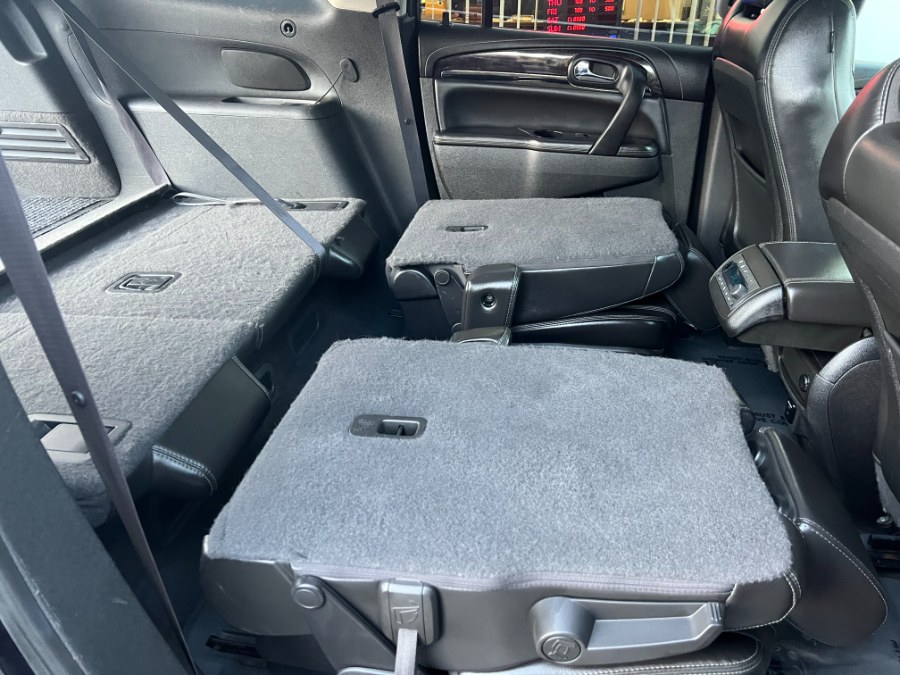 Used Buick Enclave AWD 4dr Leather 2015 | Bristol Auto Center LLC. Bristol, Connecticut Used Buick Enclave AWD 4dr Leather 2015 | Bristol Auto Center LLC. Bristol, Connecticut