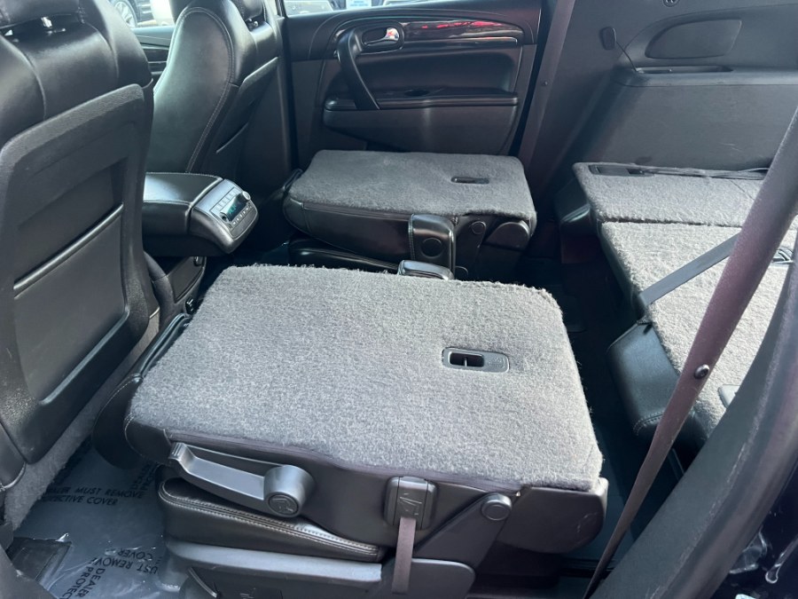 Used Buick Enclave AWD 4dr Leather 2015 | Bristol Auto Center LLC. Bristol, Connecticut Used Buick Enclave AWD 4dr Leather 2015 | Bristol Auto Center LLC. Bristol, Connecticut