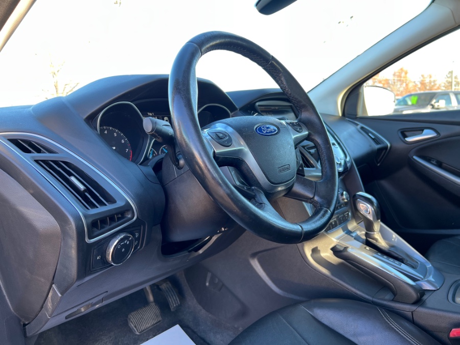Used Ford Focus 5dr HB Titanium 2012 | Marsh Auto Sales LLC. Ortonville, Michigan Used Ford Focus 5dr HB Titanium 2012 | Marsh Auto Sales LLC. Ortonville, Michigan