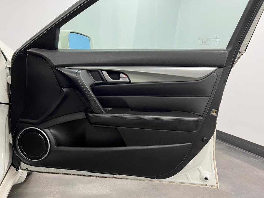 Used Acura TL 4dr Sdn 2WD Tech 2010 | M Auto Group. Elizabeth, New Jersey Used Acura TL 4dr Sdn 2WD Tech 2010 | M Auto Group. Elizabeth, New Jersey