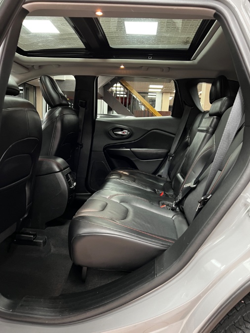 Used Jeep Cherokee Trailhawk Elite 4x4 2019 | Power Motors East. Massapequa Park, New York Used Jeep Cherokee Trailhawk Elite 4x4 2019 | Power Motors East. Massapequa Park, New York