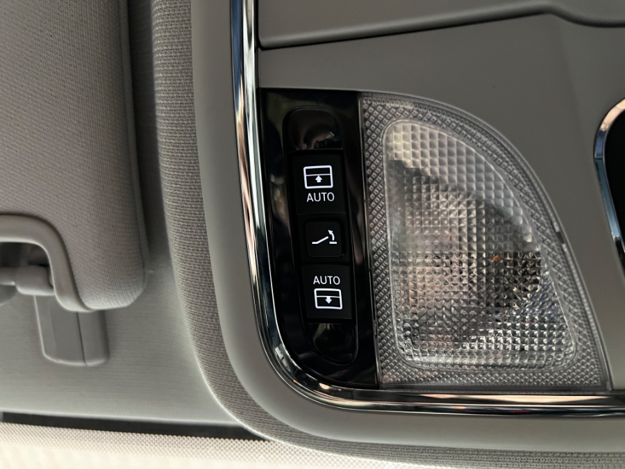 Used Jeep Cherokee Trailhawk Elite 4x4 2019 | Power Motors East. Massapequa Park, New York Used Jeep Cherokee Trailhawk Elite 4x4 2019 | Power Motors East. Massapequa Park, New York