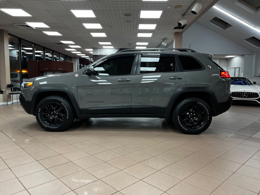 Used Jeep Cherokee Trailhawk Elite 4x4 2019 | Power Motors East. Massapequa Park, New York Used Jeep Cherokee Trailhawk Elite 4x4 2019 | Power Motors East. Massapequa Park, New York