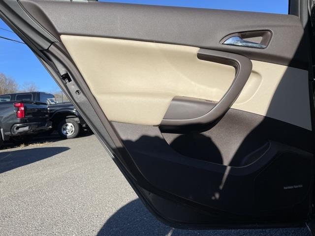 Used Buick Regal CXL 2011 | Blasius Federal Road. Brookfield, Connecticut Used Buick Regal CXL 2011 | Blasius Federal Road. Brookfield, Connecticut