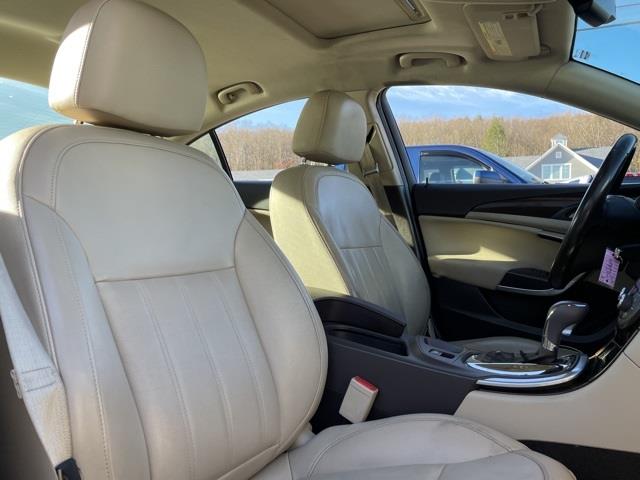 Used Buick Regal CXL 2011 | Blasius Federal Road. Brookfield, Connecticut Used Buick Regal CXL 2011 | Blasius Federal Road. Brookfield, Connecticut