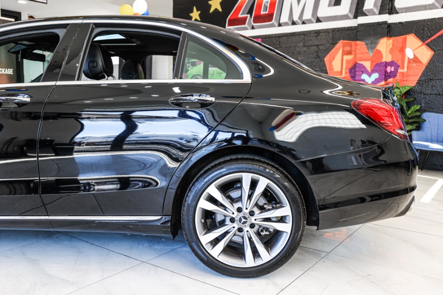 2019 Mercedes-Benz C-Class C 300 4MATIC Sedan, available for sale in ELMONT, New York | 26 Motors Long Island. ELMONT, New York 2019 Mercedes-Benz C-Class C 300 4MATIC Sedan, available for sale in ELMONT, New York | 26 Motors Long Island. ELMONT, New York