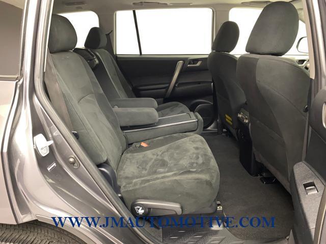 Used Toyota Highlander 4WD 4dr Sport 2008 | J&M Automotive Sls&Svc LLC. Naugatuck, Connecticut Used Toyota Highlander 4WD 4dr Sport 2008 | J&M Automotive Sls&Svc LLC. Naugatuck, Connecticut
