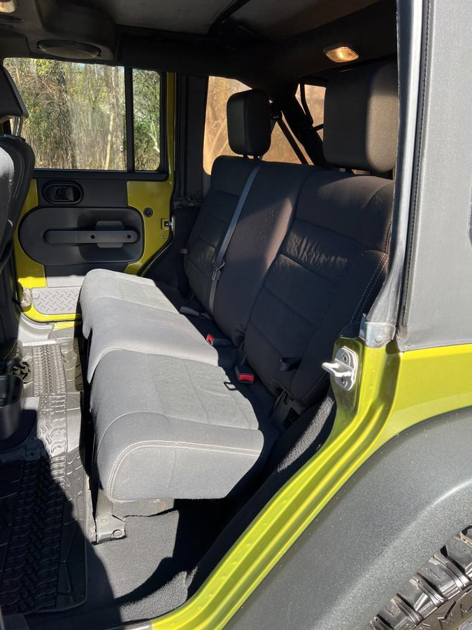 2010 Jeep Wrangler Unlimited 4WD 4dr Sport, available for sale in Branford, Connecticut | Al Mac Motors 2. Branford, Connecticut 2010 Jeep Wrangler Unlimited 4WD 4dr Sport, available for sale in Branford, Connecticut | Al Mac Motors 2. Branford, Connecticut