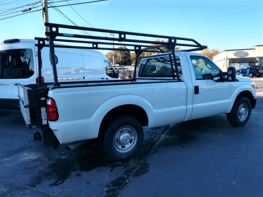 2015 Ford F350 SUPER DUTY LONG BED w LIFTGATE 2WD Reg Cab 137" XL, available for sale in COPIAGUE, New York | Warwick Auto Sales Inc. COPIAGUE, New York