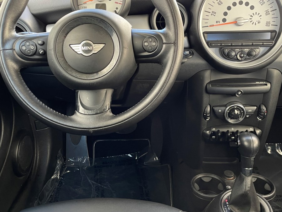2012 MINI Cooper Hardtop 2dr Cpe, available for sale in Corona, California | Green Light Auto. Corona, California 2012 MINI Cooper Hardtop 2dr Cpe, available for sale in Corona, California | Green Light Auto. Corona, California