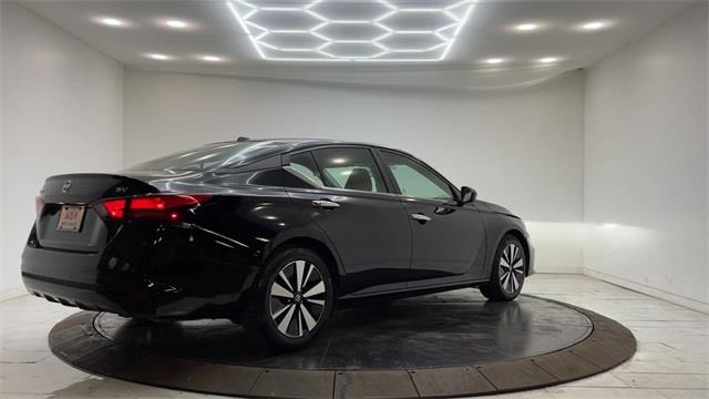 Used Nissan Altima 2.5 SV 2021 | Eastchester Motor Cars. Bronx, New York Used Nissan Altima 2.5 SV 2021 | Eastchester Motor Cars. Bronx, New York
