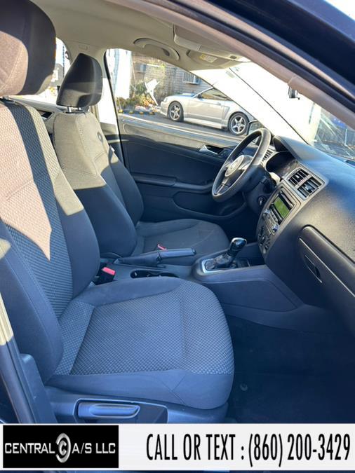 Used Volkswagen Jetta Sedan 4dr Auto S 2013 | Central A/S LLC. East Windsor, Connecticut Used Volkswagen Jetta Sedan 4dr Auto S 2013 | Central A/S LLC. East Windsor, Connecticut