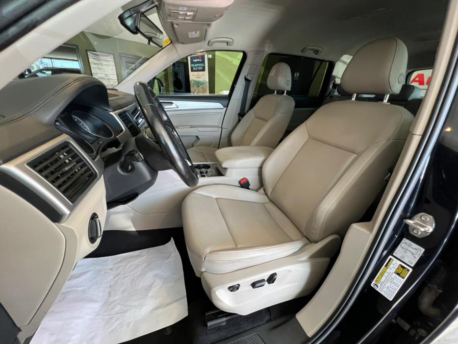 2018 Volkswagen Atlas 3.6L V6 SE 4MOTION, available for sale in West Hartford, Connecticut | AutoMax. West Hartford, Connecticut 2018 Volkswagen Atlas 3.6L V6 SE 4MOTION, available for sale in West Hartford, Connecticut | AutoMax. West Hartford, Connecticut