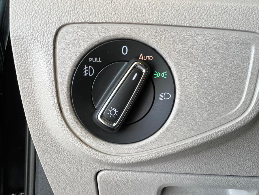 2018 Volkswagen Atlas 3.6L V6 SE 4MOTION, available for sale in West Hartford, Connecticut | AutoMax. West Hartford, Connecticut 2018 Volkswagen Atlas 3.6L V6 SE 4MOTION, available for sale in West Hartford, Connecticut | AutoMax. West Hartford, Connecticut