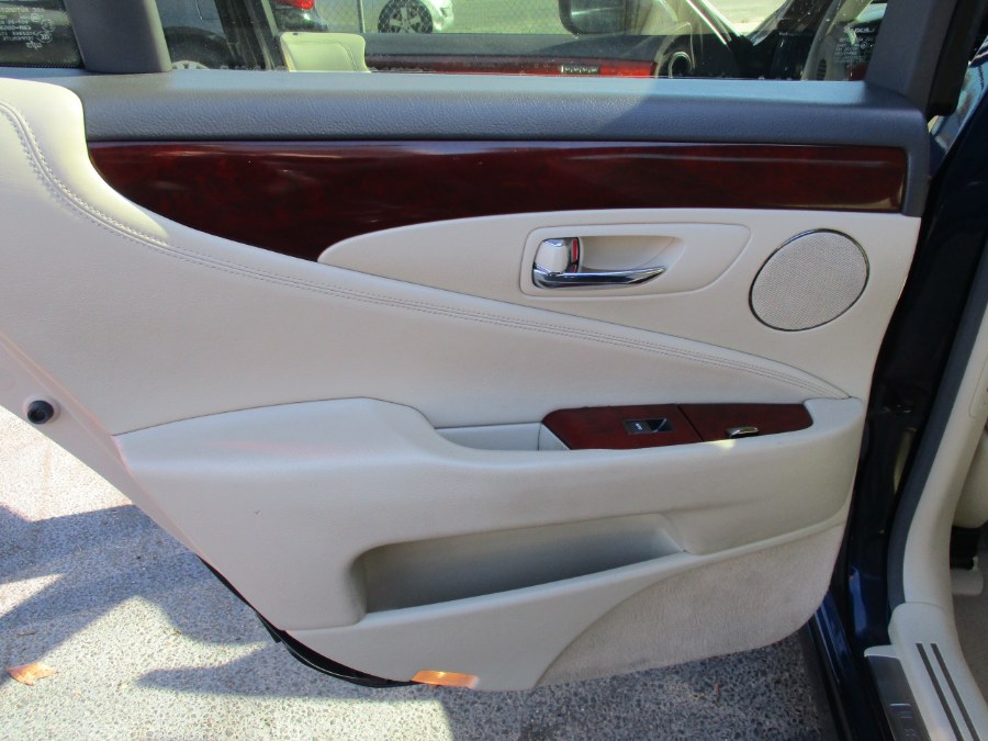 2012 Lexus LS 460 4dr Sdn RWD, available for sale in West Babylon, New York | New Gen Auto Group. West Babylon, New York 2012 Lexus LS 460 4dr Sdn RWD, available for sale in West Babylon, New York | New Gen Auto Group. West Babylon, New York