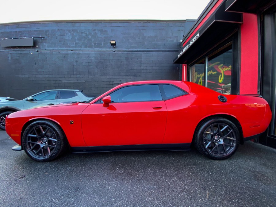 Used Dodge Challenger 2dr Cpe R/T Scat Pack 2016 | RT Auto Center LLC. Newark, New Jersey Used Dodge Challenger 2dr Cpe R/T Scat Pack 2016 | RT Auto Center LLC. Newark, New Jersey