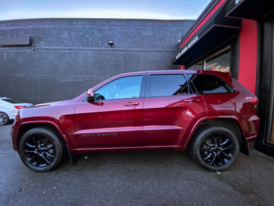 Used Jeep Grand Cherokee Altitude 4x4 *Ltd Avail* 2018 | RT Auto Center LLC. Newark, New Jersey Used Jeep Grand Cherokee Altitude 4x4 *Ltd Avail* 2018 | RT Auto Center LLC. Newark, New Jersey