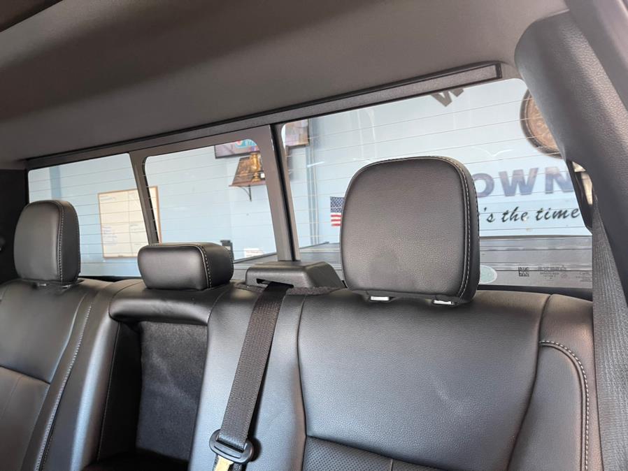Used Ford F-150 LARIAT 4WD SuperCrew 5.5'' Box 2020 | 5 Towns Drive. Inwood, New York Used Ford F-150 LARIAT 4WD SuperCrew 5.5'' Box 2020 | 5 Towns Drive. Inwood, New York