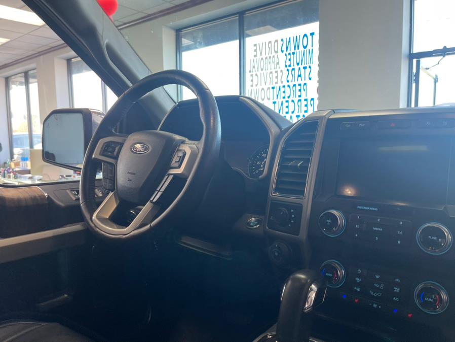Used Ford F-150 LARIAT 4WD SuperCrew 5.5'' Box 2020 | 5 Towns Drive. Inwood, New York Used Ford F-150 LARIAT 4WD SuperCrew 5.5'' Box 2020 | 5 Towns Drive. Inwood, New York