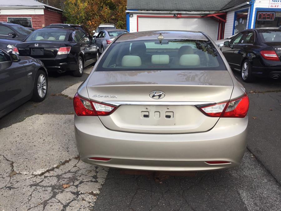 Used Hyundai Sonata 4dr Sdn 2.4L Auto GLS PZEV *Ltd Avail* 2011 | Liberty Motors. Manchester, Connecticut Used Hyundai Sonata 4dr Sdn 2.4L Auto GLS PZEV *Ltd Avail* 2011 | Liberty Motors. Manchester, Connecticut