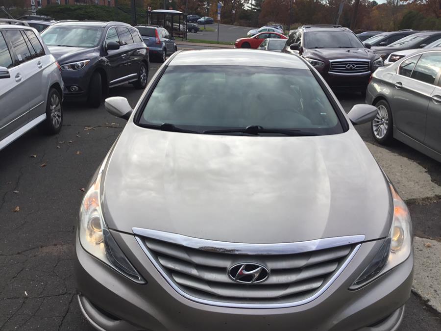 Used Hyundai Sonata 4dr Sdn 2.4L Auto GLS PZEV *Ltd Avail* 2011 | Liberty Motors. Manchester, Connecticut Used Hyundai Sonata 4dr Sdn 2.4L Auto GLS PZEV *Ltd Avail* 2011 | Liberty Motors. Manchester, Connecticut