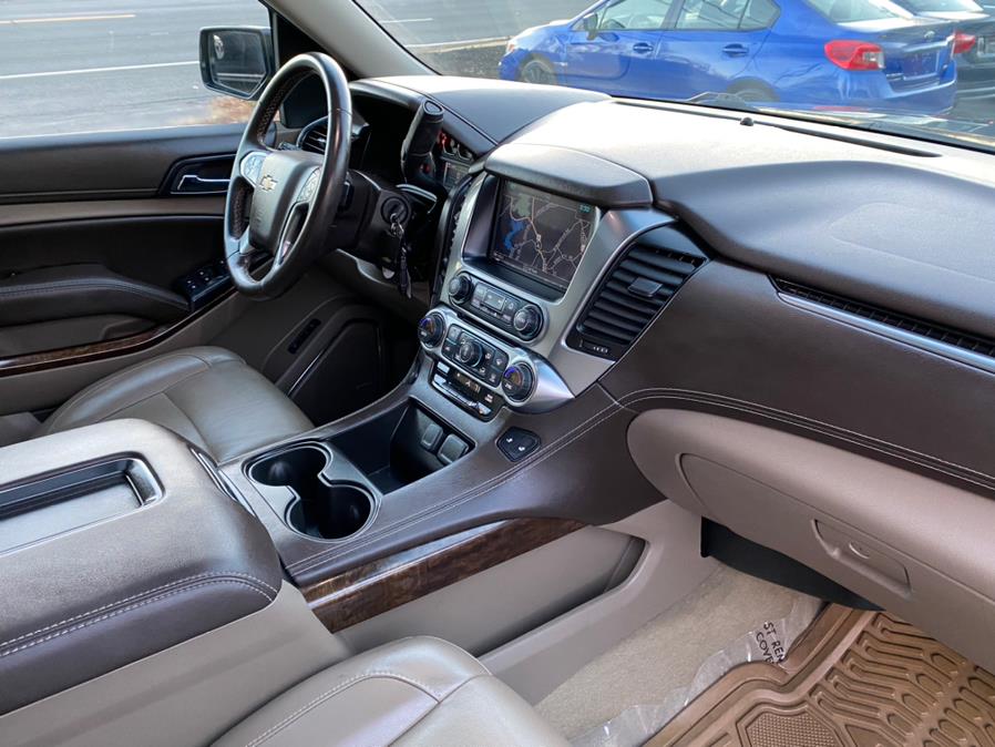Used Chevrolet Suburban 4WD 4dr 1500 LT 2016 | Lava Motors 2 Inc. Canton, Connecticut Used Chevrolet Suburban 4WD 4dr 1500 LT 2016 | Lava Motors 2 Inc. Canton, Connecticut