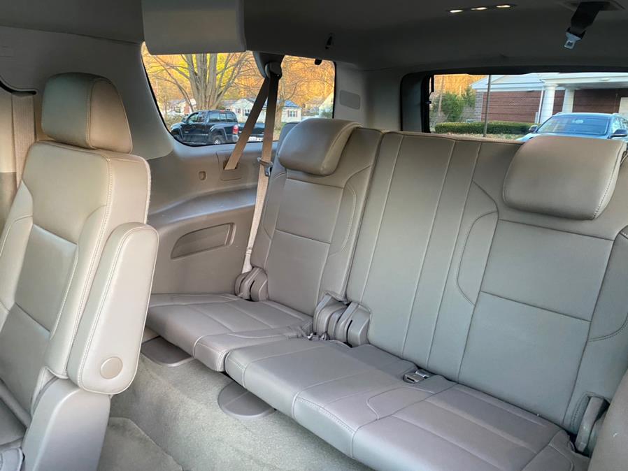 Used Chevrolet Suburban 4WD 4dr 1500 LT 2016 | Lava Motors 2 Inc. Canton, Connecticut Used Chevrolet Suburban 4WD 4dr 1500 LT 2016 | Lava Motors 2 Inc. Canton, Connecticut