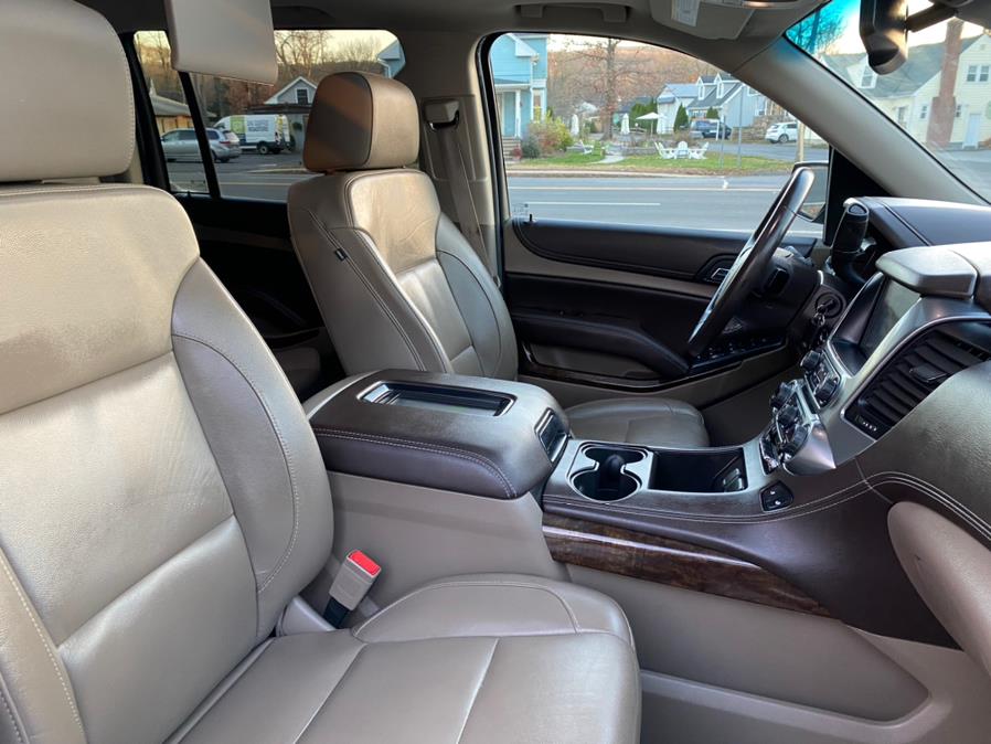 Used Chevrolet Suburban 4WD 4dr 1500 LT 2016 | Lava Motors 2 Inc. Canton, Connecticut Used Chevrolet Suburban 4WD 4dr 1500 LT 2016 | Lava Motors 2 Inc. Canton, Connecticut