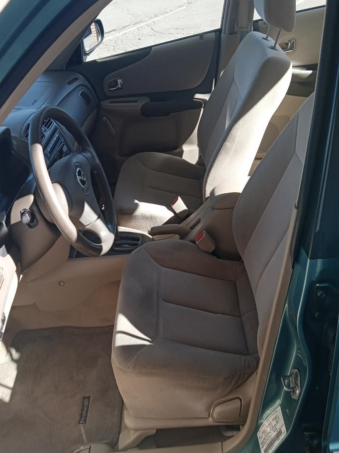 Used Mazda Protege 4dr Sdn LX Auto 2002 | Supreme Automotive. New Britain, Connecticut Used Mazda Protege 4dr Sdn LX Auto 2002 | Supreme Automotive. New Britain, Connecticut