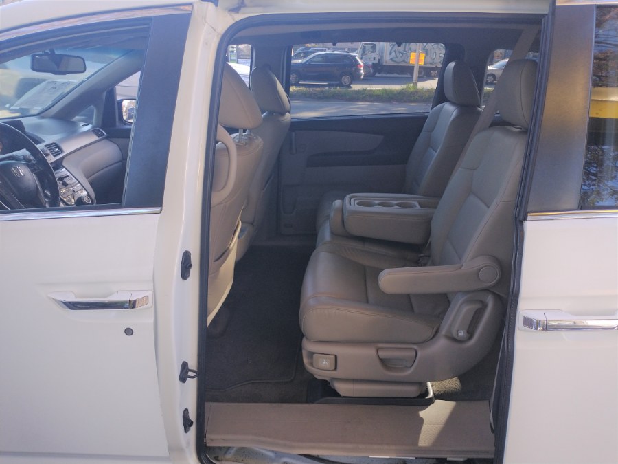 2011 Honda Odyssey 5dr EX-L, available for sale in Elmont, New York | Sunrise of Elmont. Elmont, New York 2011 Honda Odyssey 5dr EX-L, available for sale in Elmont, New York | Sunrise of Elmont. Elmont, New York